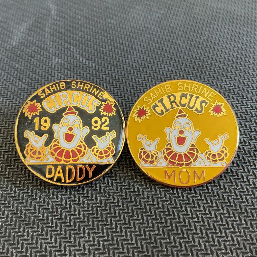 Sahib Shrine Circus Mom and Dad Pin 1992 Collectors Pins with Backs Great Cond.